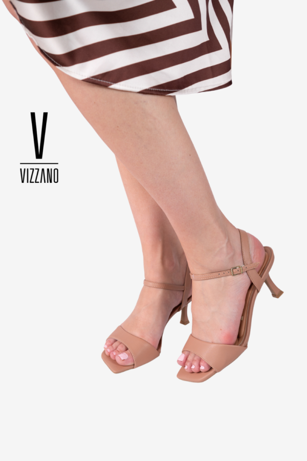 Vizzano Camel Elegantne Sandale 7 cm